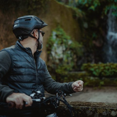 Outdoor Activities with Electric Bikes in Sintra.