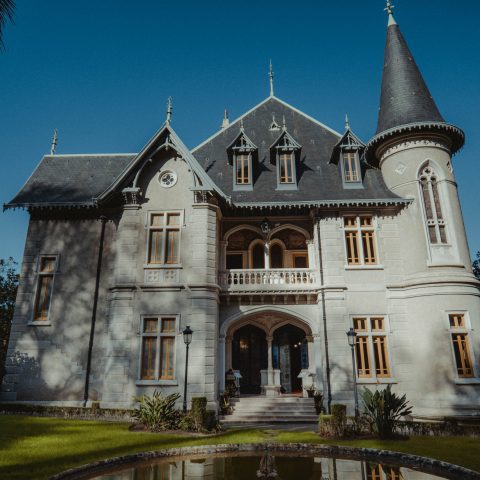 Visit to Biester Palace.